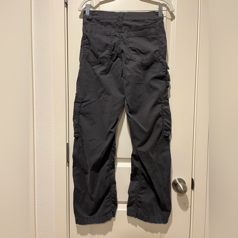 Hollister Women’s Dark Gray Cargo Pants - Picture 2 of 3
